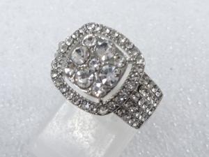 クリスタル　指輪(12号)